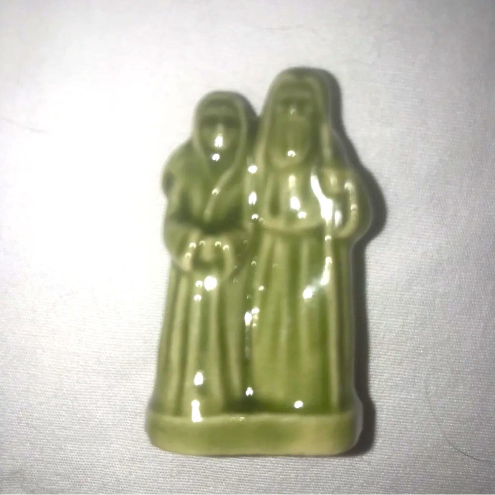 Wade’s Figurines - Mary & Joseph Porcelain Miniatures. Excellent Condition!